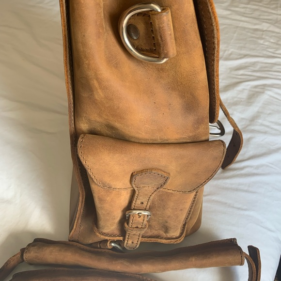 Saddleback Leather Medium Simple Backpack - Picture 4 of 7